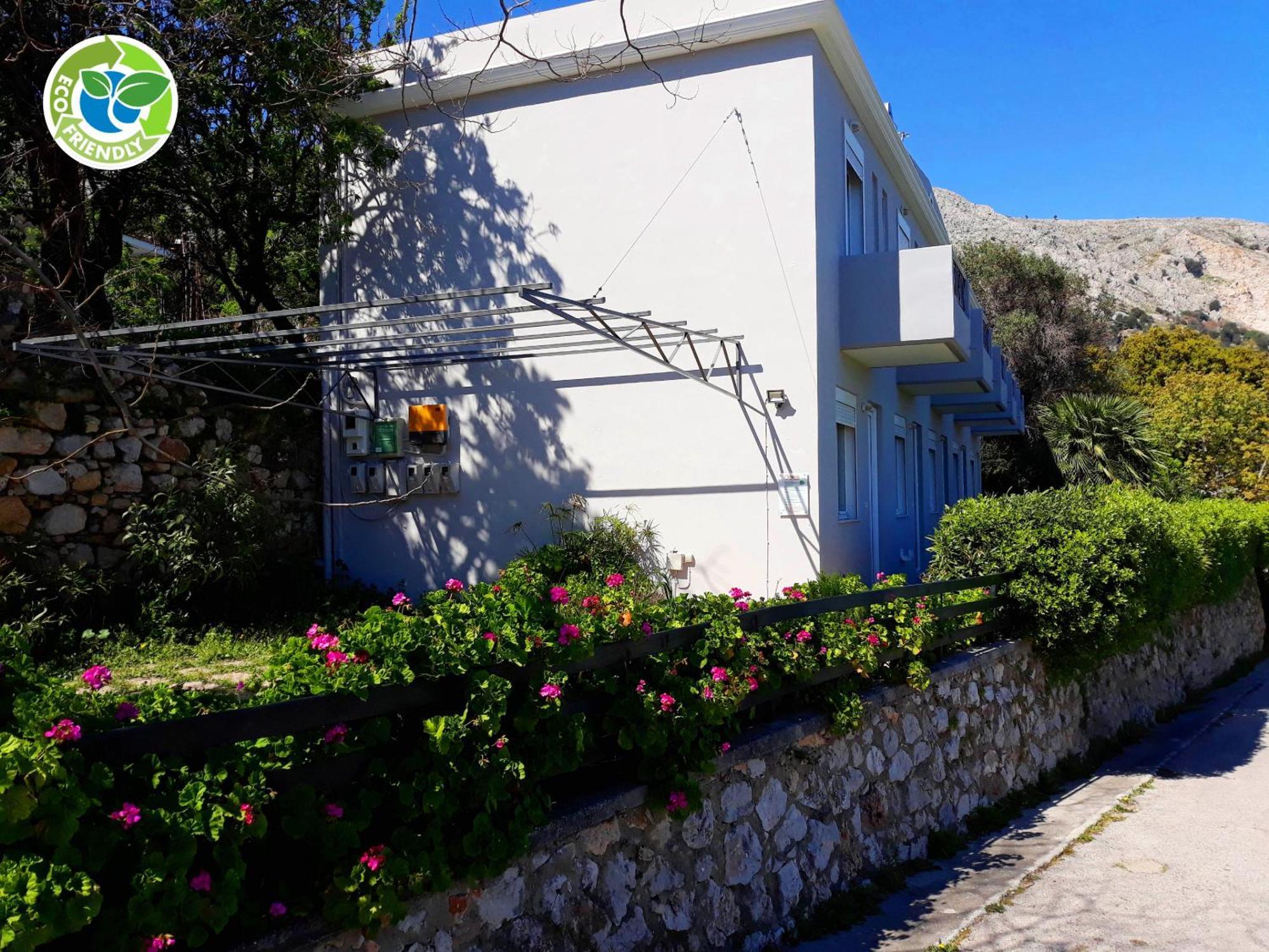 Point Twins Apartments Vrontádos Екстериор снимка
