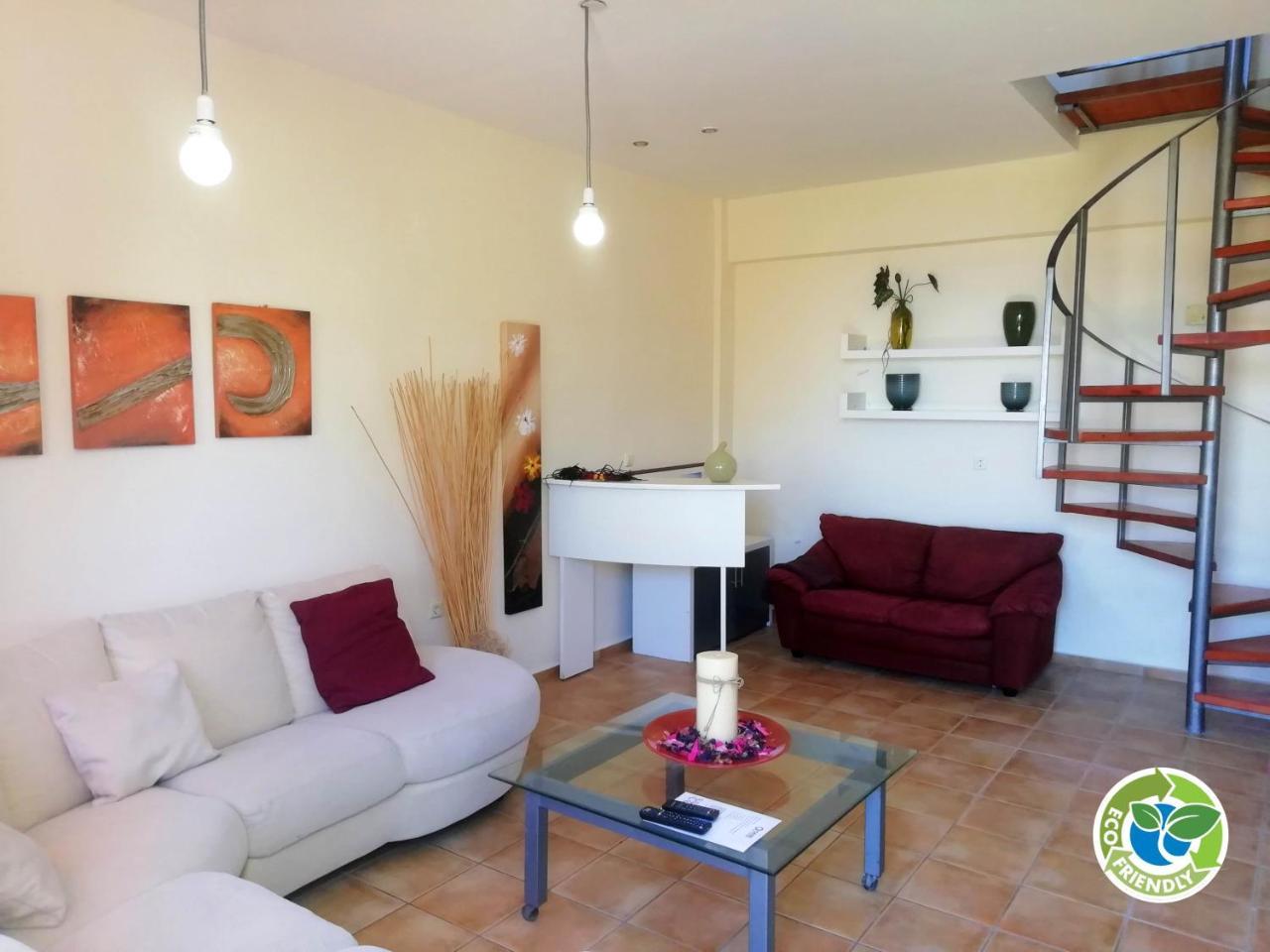 Point Twins Apartments Vrontádos Екстериор снимка