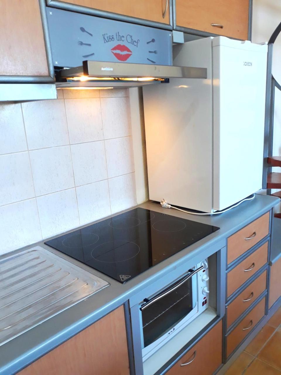 Point Twins Apartments Vrontádos Екстериор снимка
