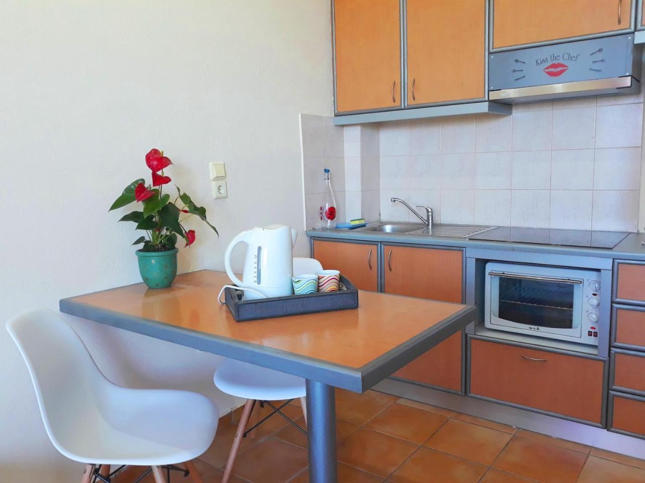 Point Twins Apartments Vrontádos Екстериор снимка
