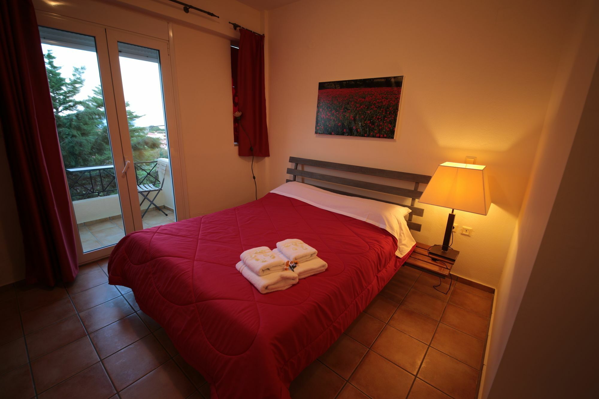 Point Twins Apartments Vrontádos Екстериор снимка
